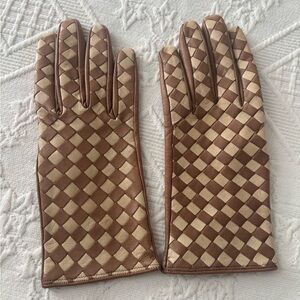 Vintage Saks Fifth Avenue Leather Gloves.